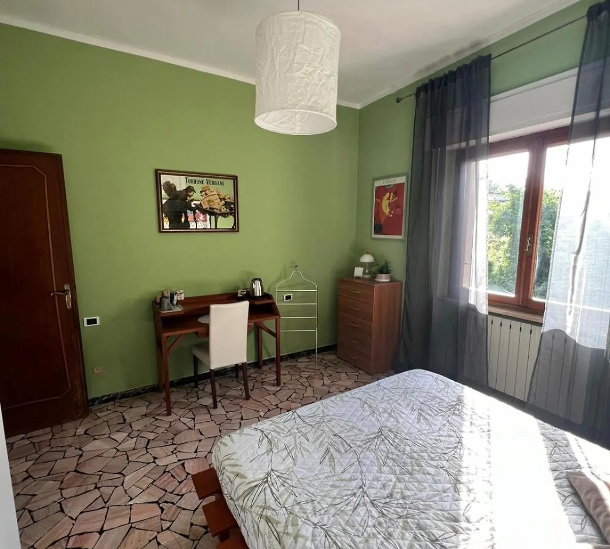 Homestay The Green Room Lucca