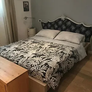 Con Bagno Privato E Parcheggio Alloggio in famiglia